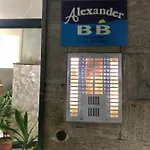 ベッド・アンド・ブレックファスト Alexander 3*