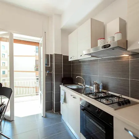 Alexander 3* Naples