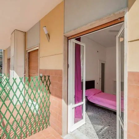 Alexander Bed and Breakfast 3*