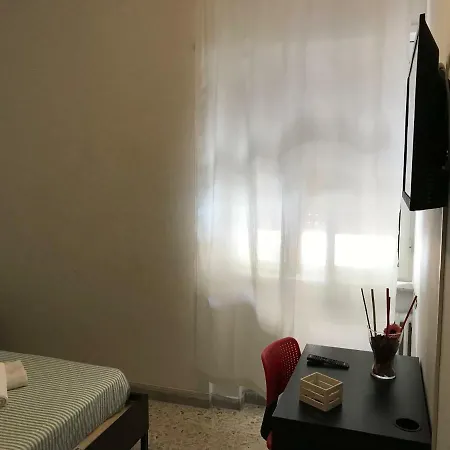 לינה וארוחת בוקר Alexander