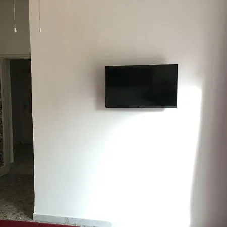 Alexander Bed and Breakfast 3*