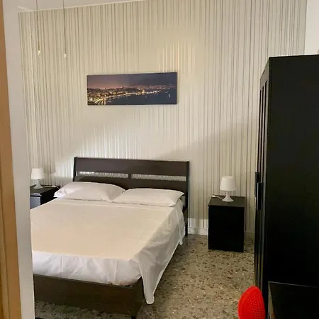 ベッド・アンド・ブレックファスト Alexander ナポリ